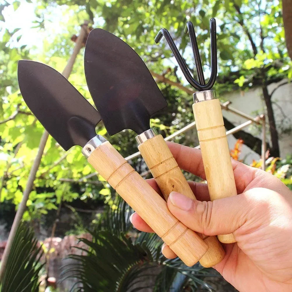 Gardening Tools For Weeds - مجموعة أدوات حدائق صغيرة مكونة من